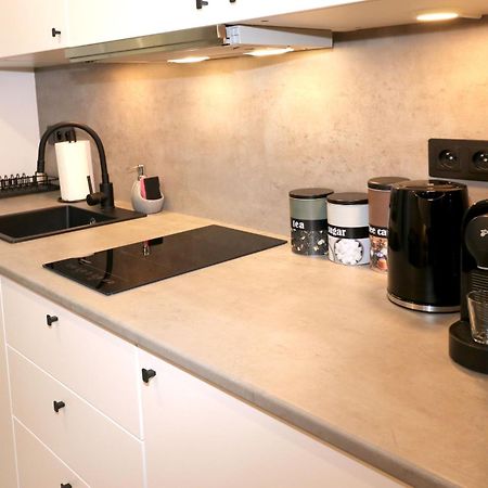 Falcon Apartment Center 4 Metro Swietokrzyska 바르샤바 외부 사진