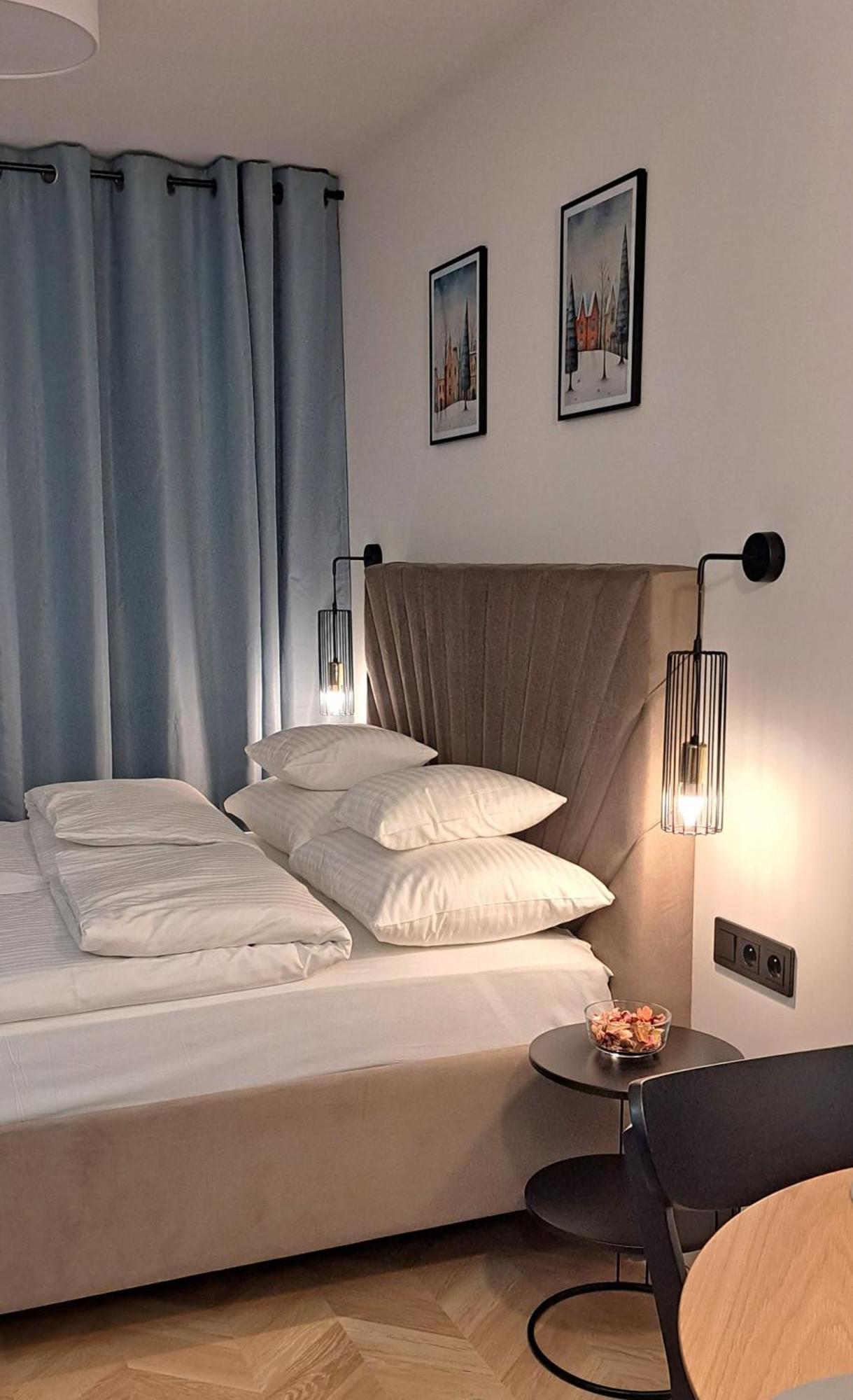 Falcon Apartment Center 4 Metro Swietokrzyska 바르샤바 외부 사진