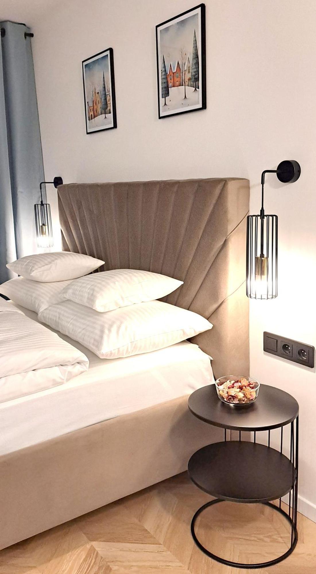 Falcon Apartment Center 4 Metro Swietokrzyska 바르샤바 외부 사진